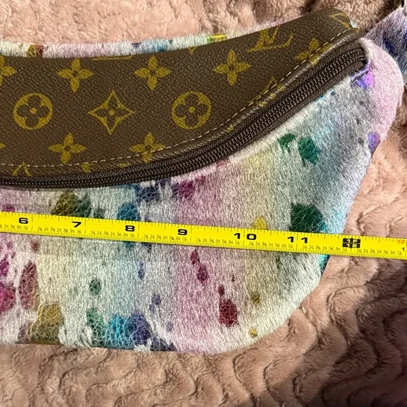 Keep It Gypsy Designer Crossbody Ivory Bumbag Calf Hair Leather Rainbow Foil - Picture 9 of 9